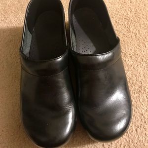 dansko wide fit